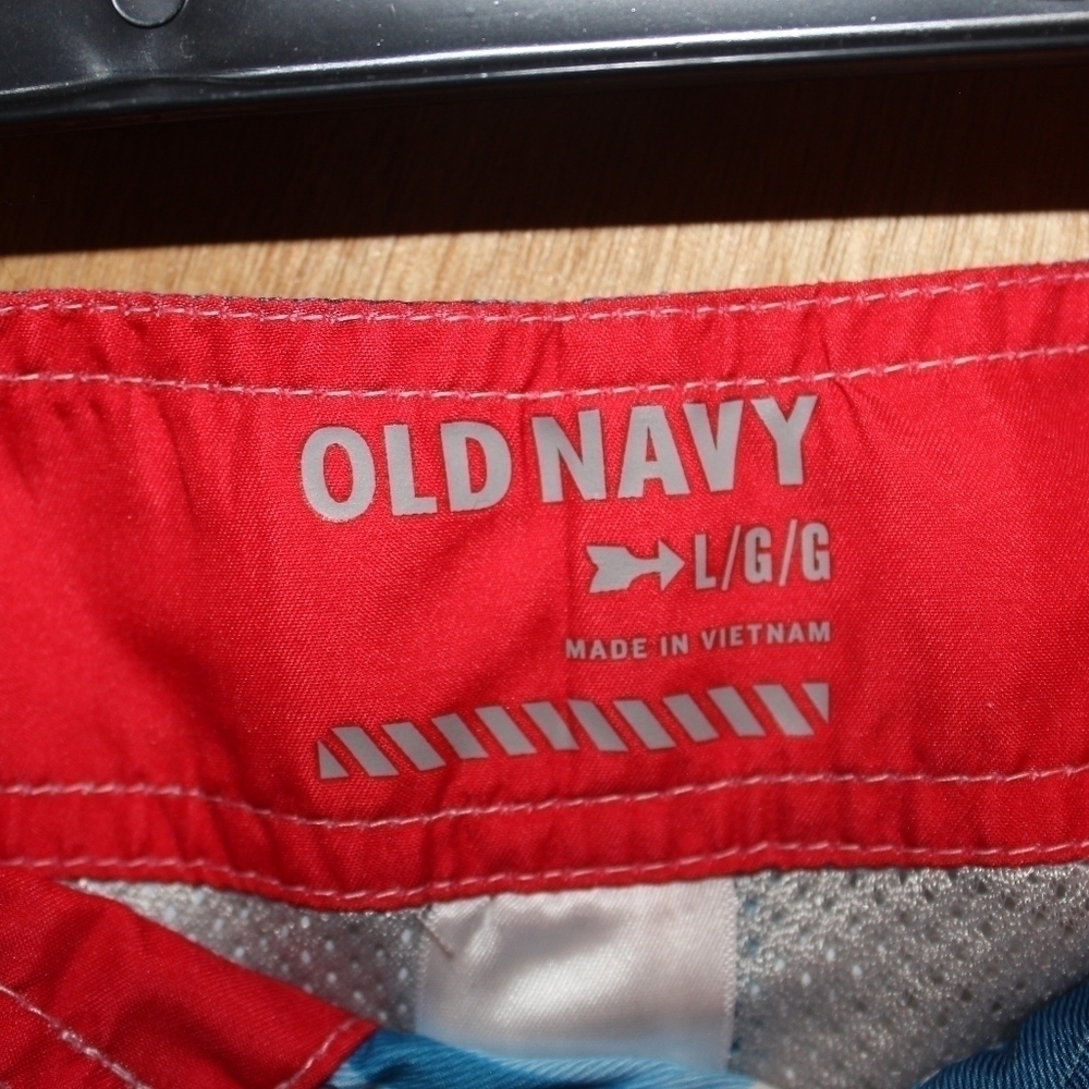 Old Navy Plaid Swim Trunks - Picture 4 of 5